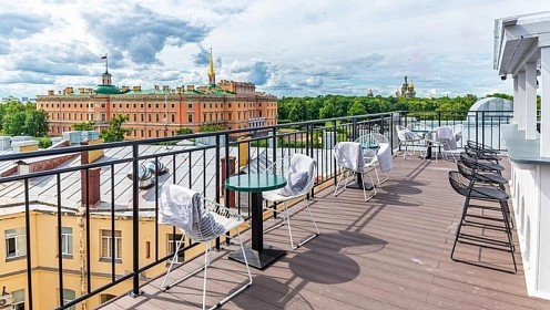 Танцы на закате и неон в Кремле: 5 фестивалей России, которые нельзя пропустить