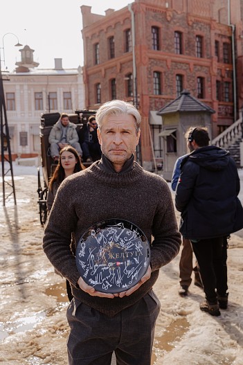 Виктор Добронравов