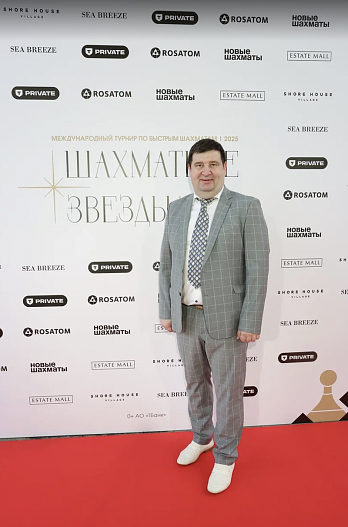 Артем Ахметов