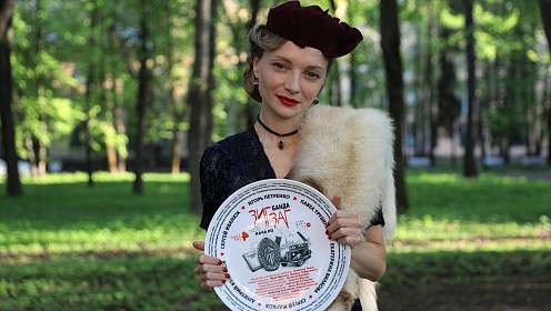 Екатерина Вилкова и Игорь Петренко на съемках исторического детектива «БАНДА «ЗИГ ЗАГ». НАЧАЛО»: первые фото!