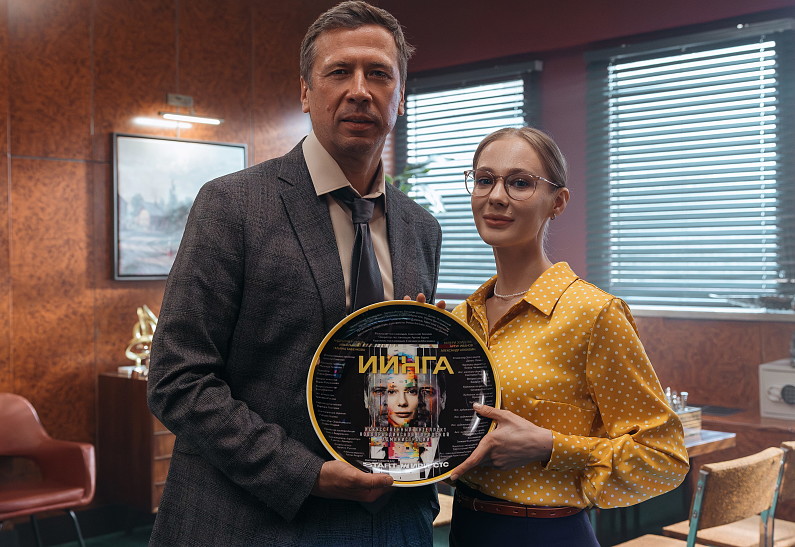 Андрей Мерзликин, Татьяна Бабенкова и Илья Лыков на съемках сериала «ИИнга»