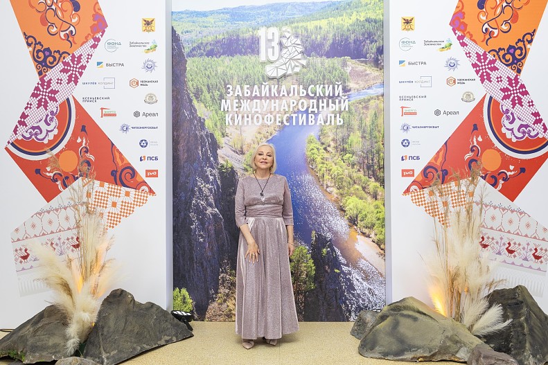 Елена Борзова