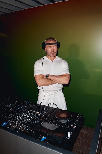 DJ Vovash