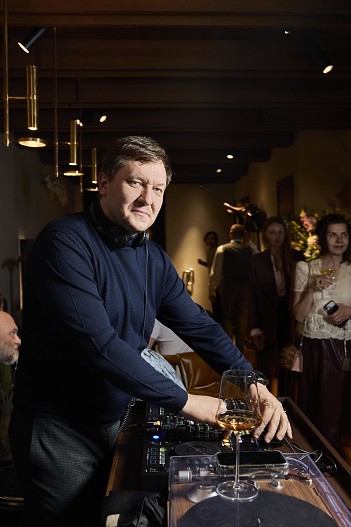 Александр Лебедев