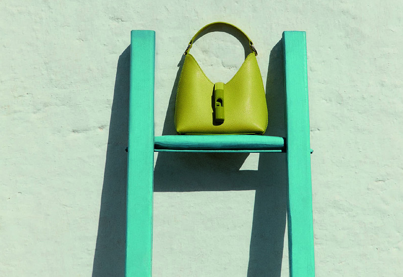 Знаковый силуэт Furla — сумка Iride — в сезоне SS’26 представлена в новом прочтении