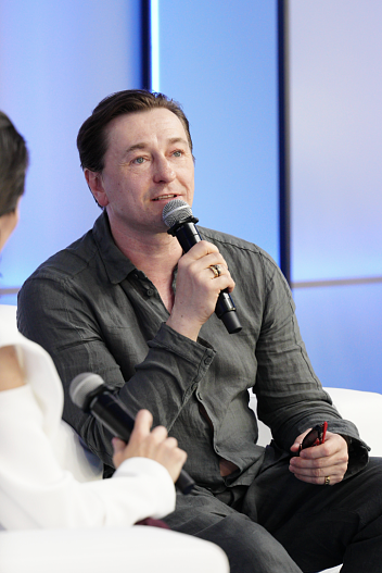 Сергей Безруков
