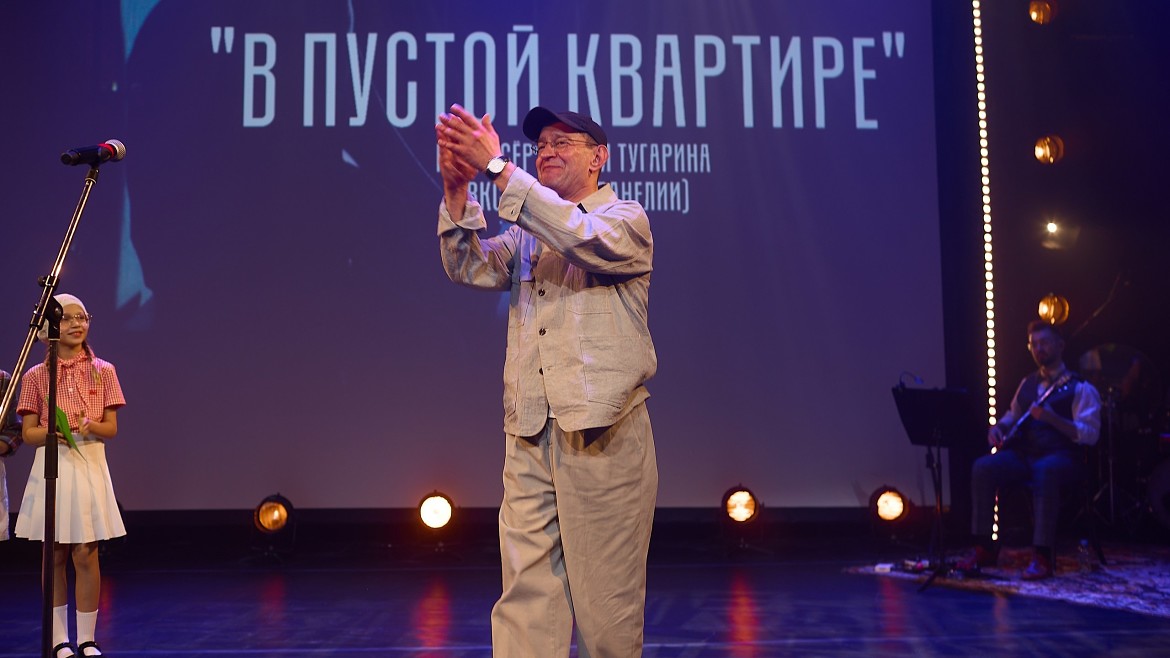 Константин Хабенский, Аня Чиповская, Станислав Любшин: в МХТ имени А.П. Чехова вручили награды лауреатам Конкурса короткометражного кино