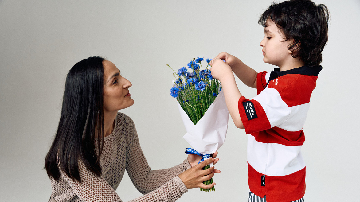 FLOWERNA и Фонд «Обнажённые сердца» запускают благотворительную цветочную акцию