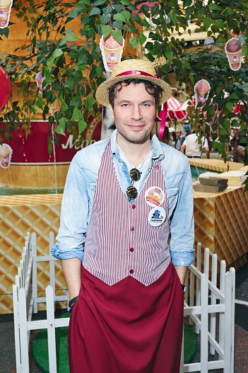Павел Артемьев