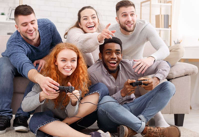 Бонд, Индиана Джонс и еще 5 вселенных, которые перешли из кино в игры и наоборот