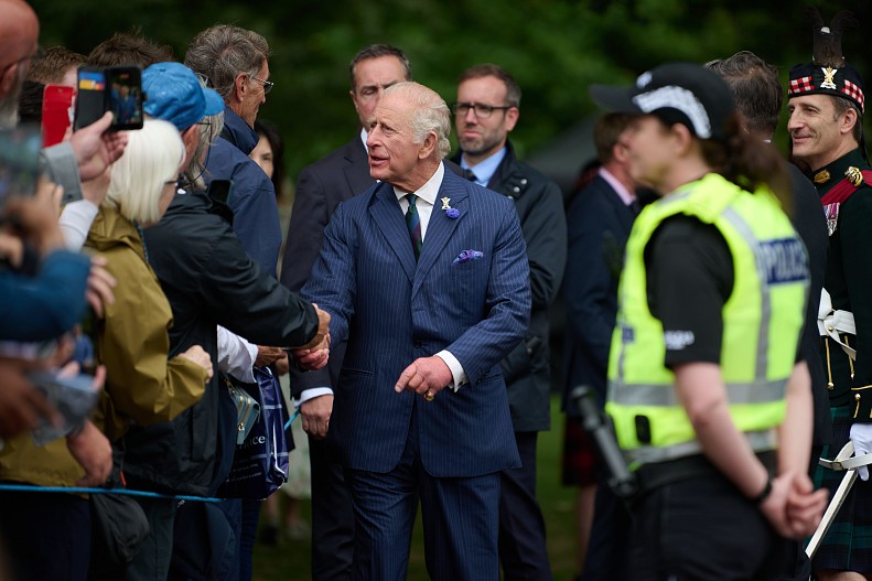 Король Карл III