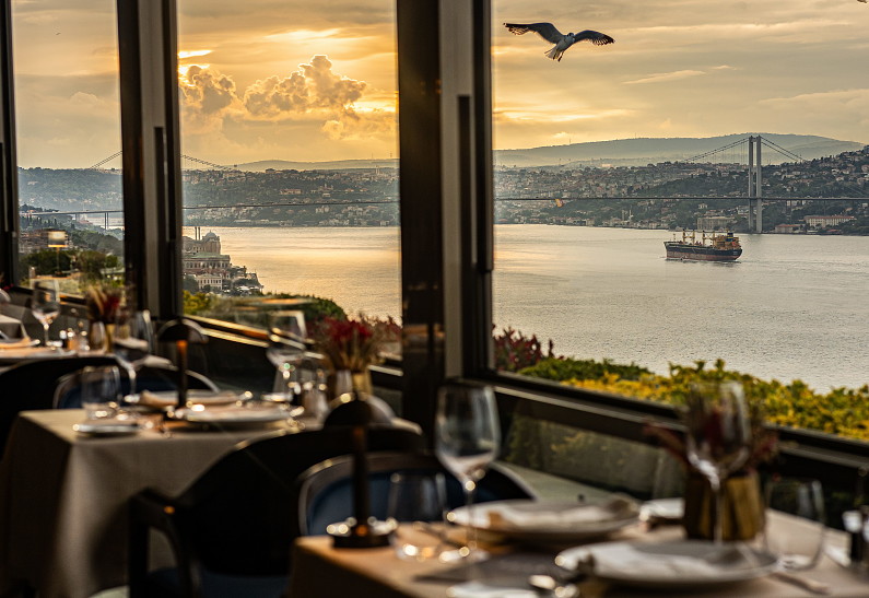 В CVK Park Bosphorus Hotel Istanbul пройдут летние иммерсивные кинопоказы под открытым небом