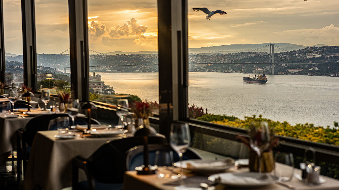 В CVK Park Bosphorus Hotel Istanbul пройдут летние иммерсивные кинопоказы под открытым небом