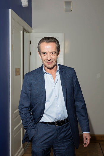 Владимир Машков