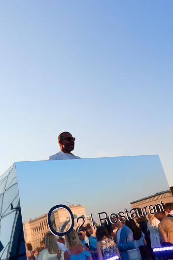 DJ VOVASH
