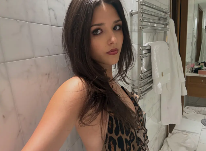 Изабелла Дэймон