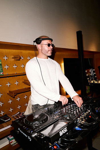 DJ Vovash