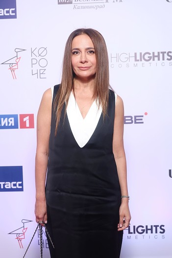 Анна Меликян