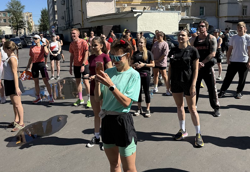 Москвичи устроили забег за роллами