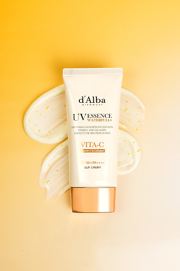 Солнцезащитный крем для лица Waterfull+ UV Essence Vita-C Sun Cream SPF 50+ PA++++, dAlba