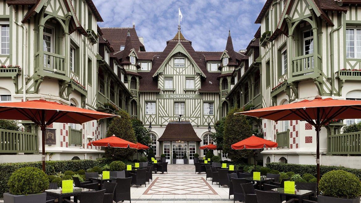 Нормандия как ритуал: Guerlain Spa в легендарном Hôtel Barrière Le Normandy