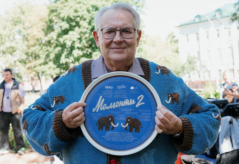 Юрий Стоянов будет преподавать кибербезопасность в «Активном долголетии»