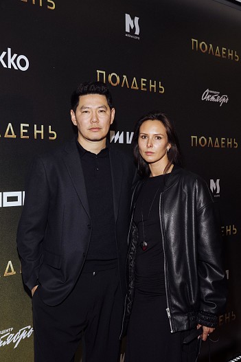 Евгений Сангаджиев и Ксения Андрианова