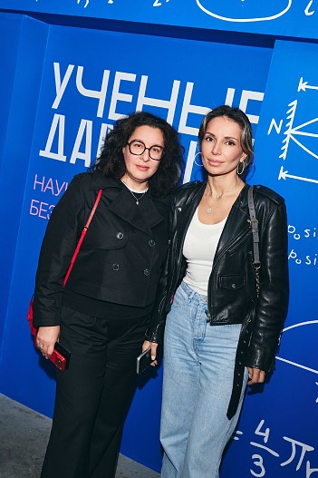 Оксана Липатова и Аиша Омарова