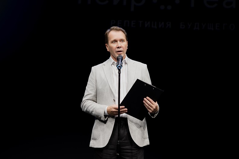 Евгений Миронов