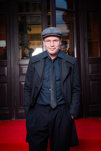 Павел Артемьев