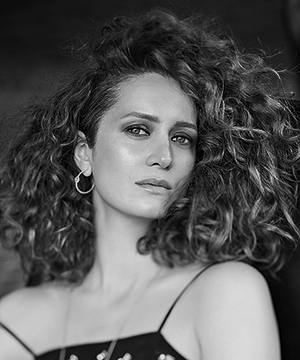 Виктория Исакова