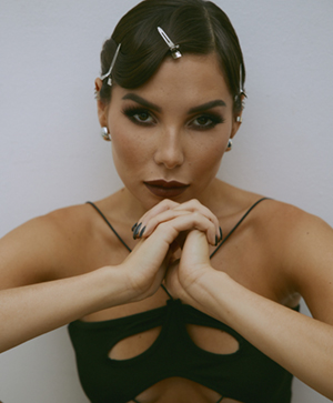 Карина Нигай <small>@karina_nigay</small>