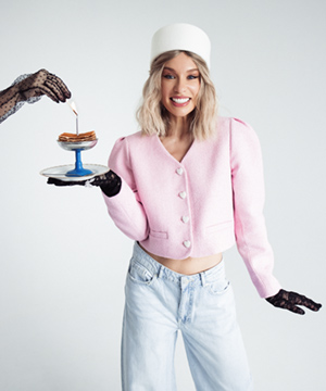 Женя Искандарова